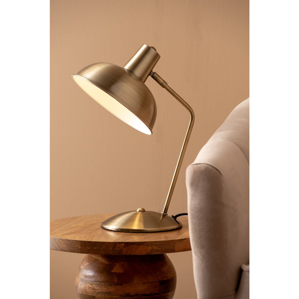 Capot de lampe de table