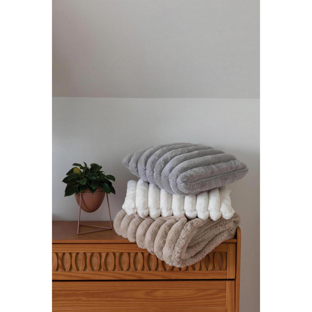 Coussin Alice Neige carré 45 × 45 cm