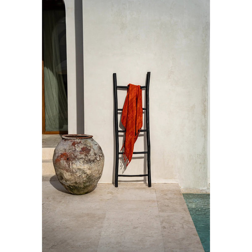 Échelle décorative en teck Tulum – Noir – 165cm | Bazar Bizar