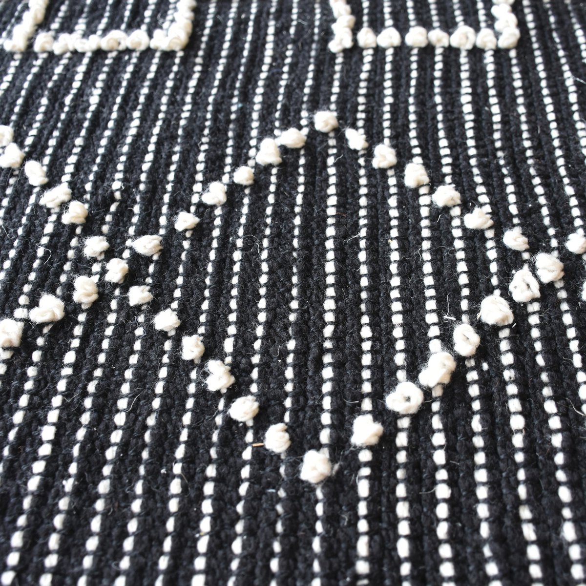 Tapis Gimie Charbon & Ivoire – 160 x 230 cm