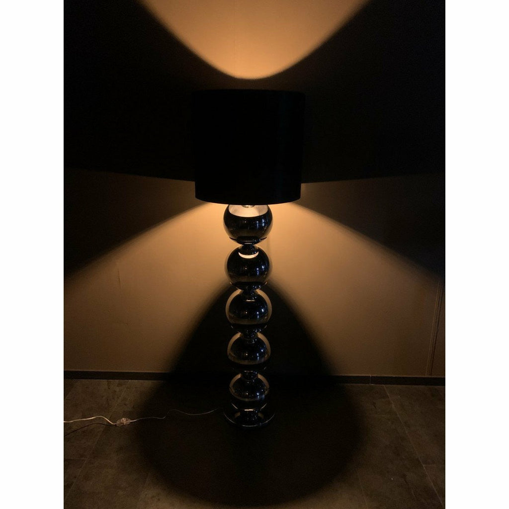 Lampadaire XL à 5 sphères – Anthracite et abat-jour noir