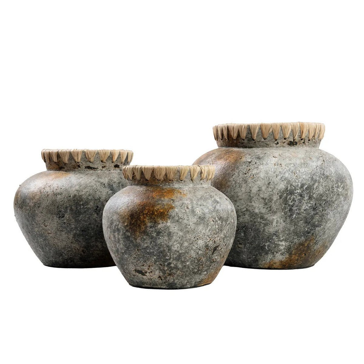 Vase en terre cuite et raphia Styly – Gris Antique – L | Bazar Bizar