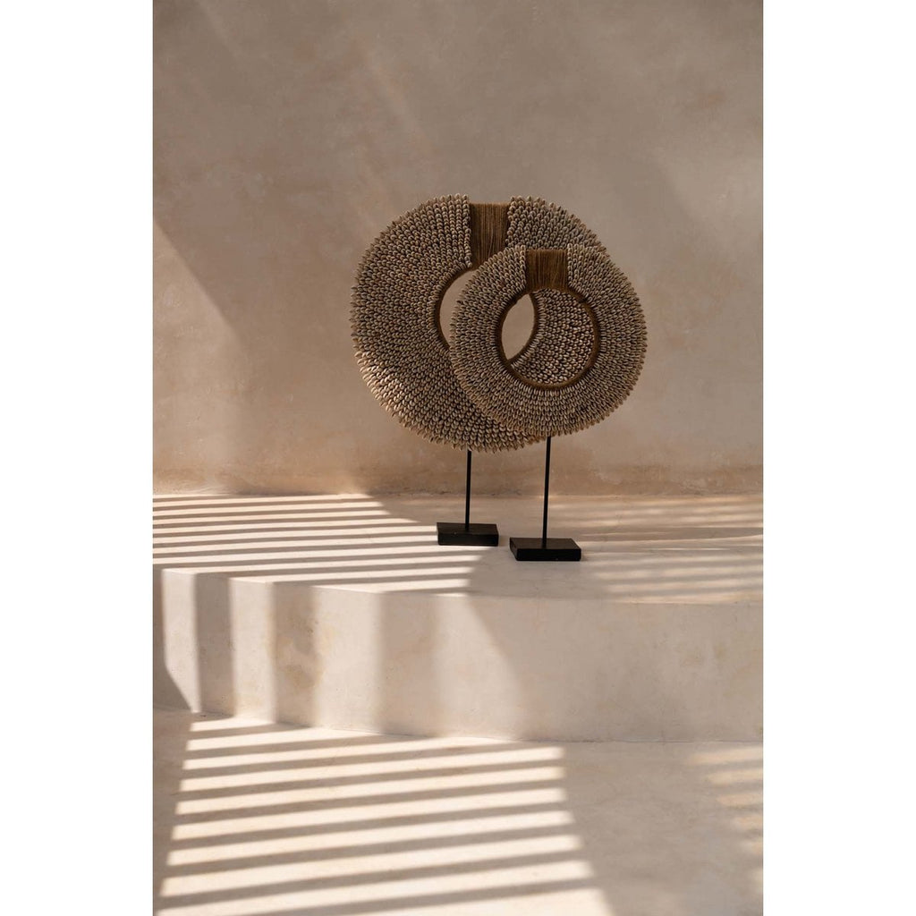 Shell Réunion sur support – décoration en coquillages naturels, 48 cm