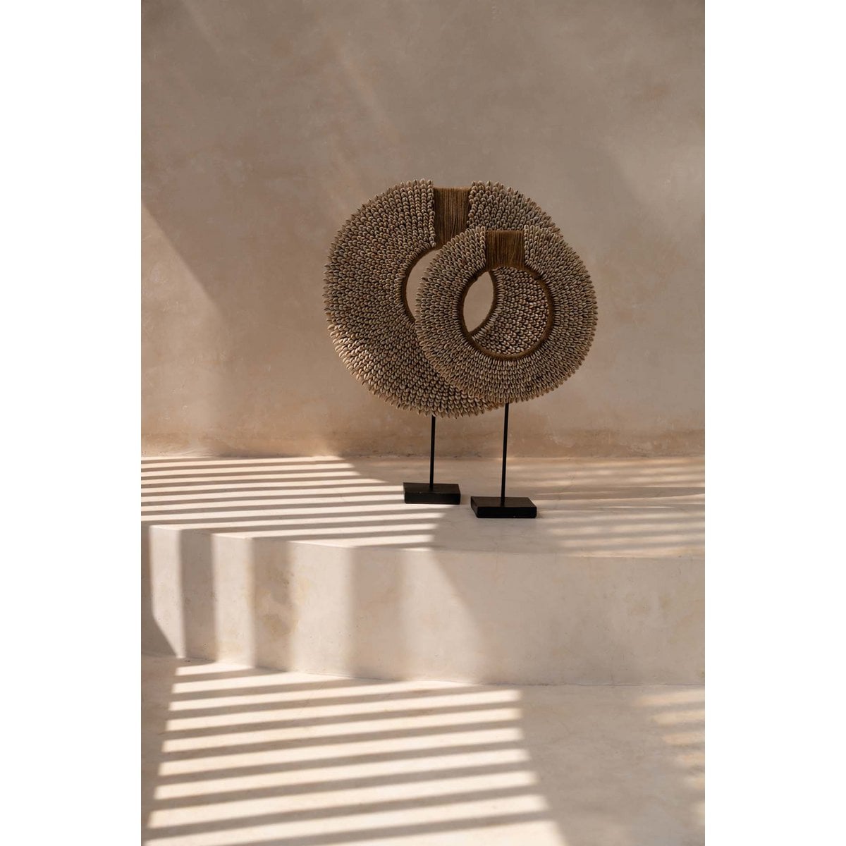 Shell Réunion sur support – décoration en coquillages naturels, 48 cm