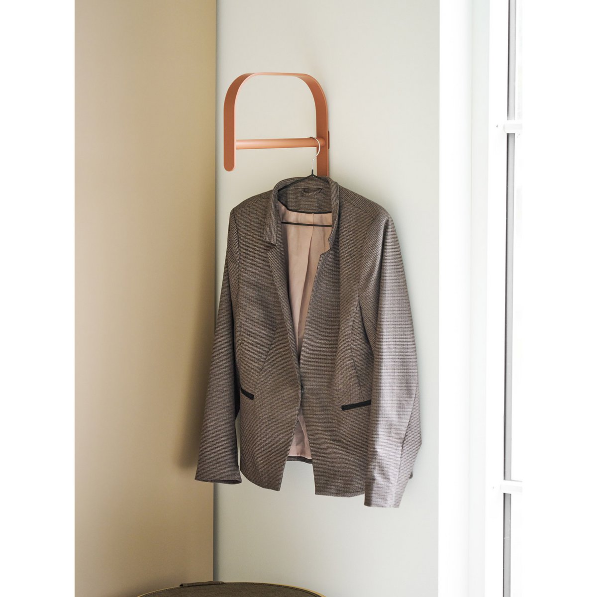 Portant à vêtements Gresto en métal cognac 3 × 30 × 80 cm