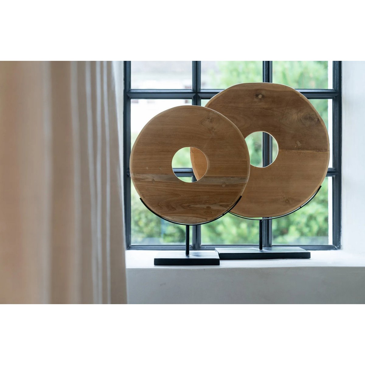 Sculpture disque en bois sur pied 60 cm