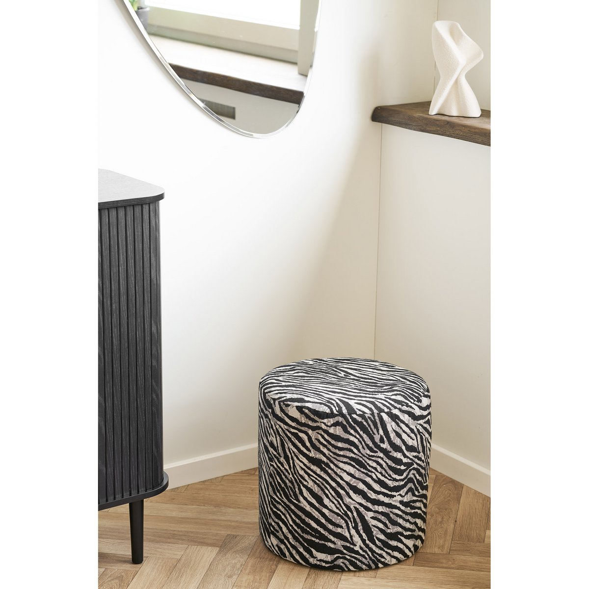 Pouf Kimberley en jacquard noir et blanc – Ø 40 × 40 cm