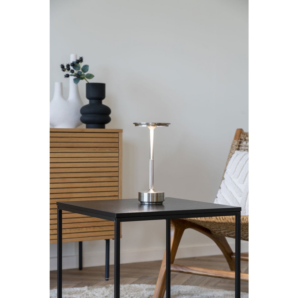 Lampe de Table LED Lyneham - Aluminium Argenté, 13x13x28,5 cm