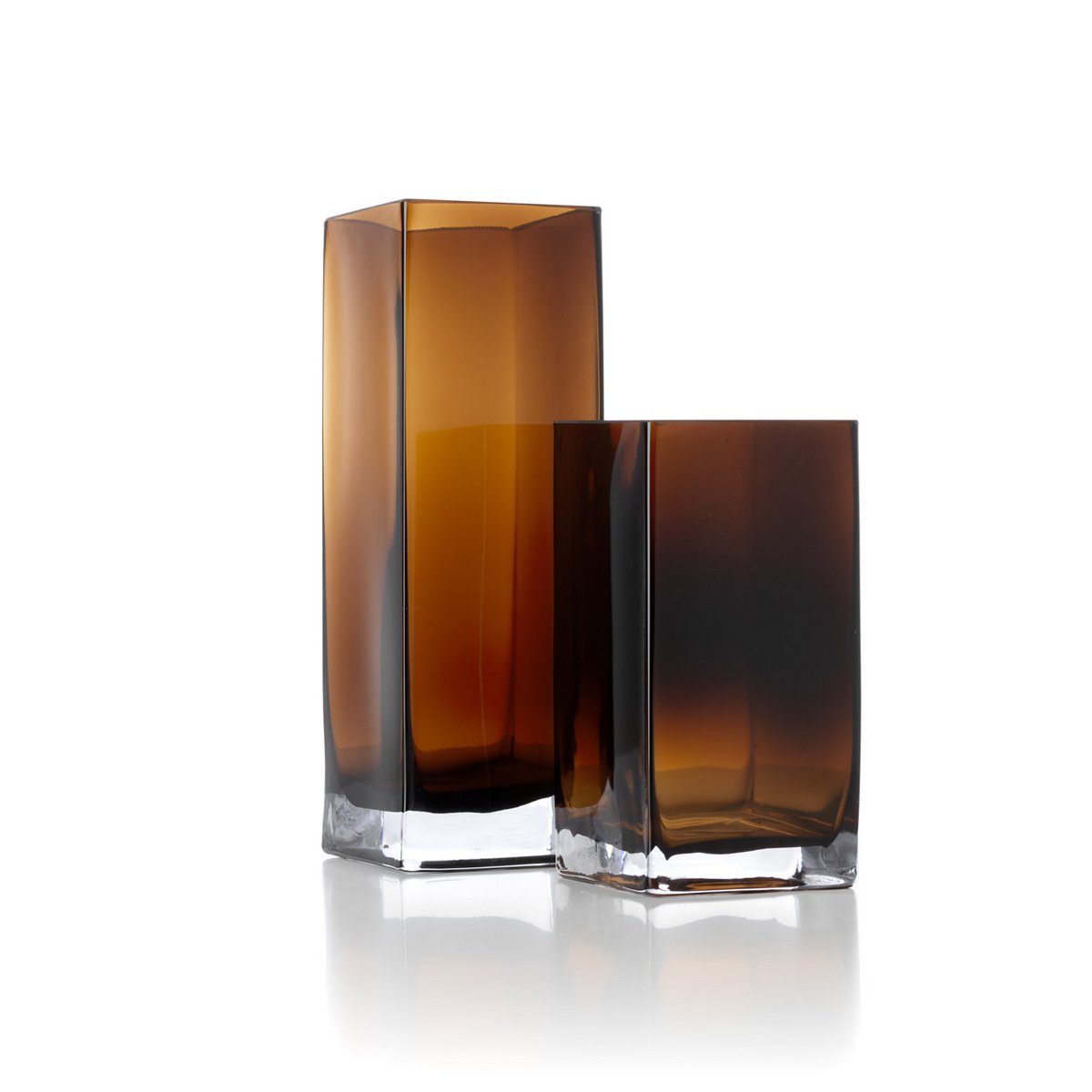 Vase Cuboïde Ambre L en verre ambré – 30 cm