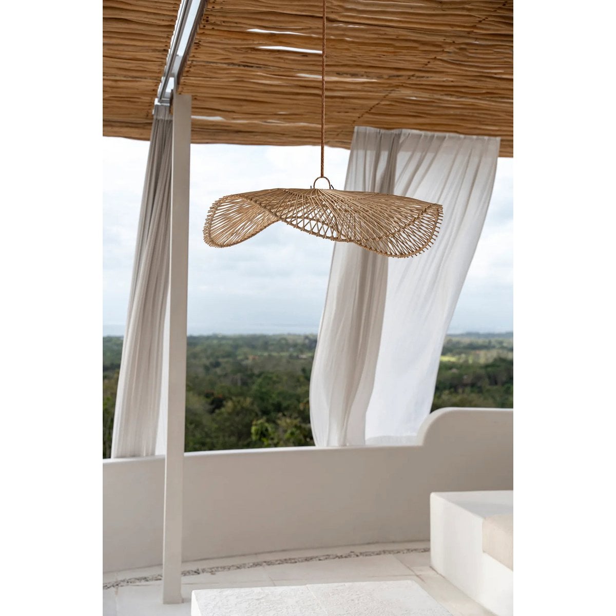 Suspension en rotin Chapeau – Naturel – L | Bazar Bizar