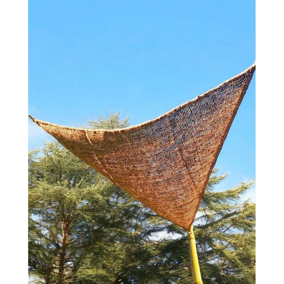 Voile d’ombrage triangulaire en fibre de coco The Coco Shade – Naturel – 350×350cm | Bazar Bizar