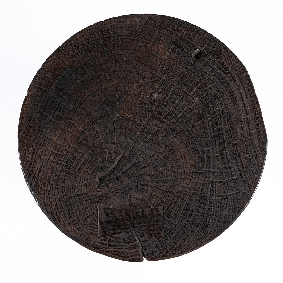 Table d’appoint Moka Rings en manguier massif finition noyer foncé 40 × 40 × 60 cm