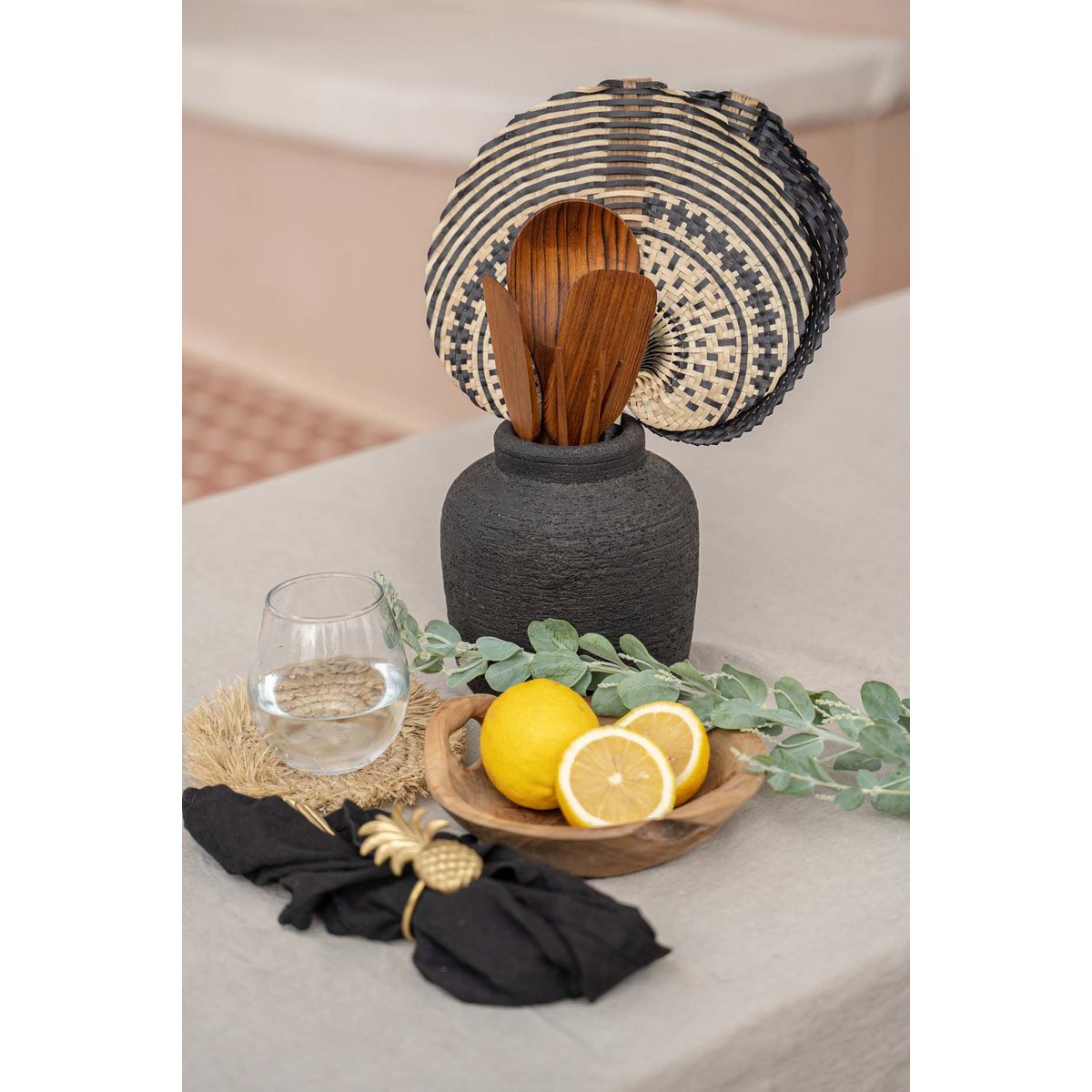 Vase en terre cuite Peaky – Noir – S | Bazar Bizar