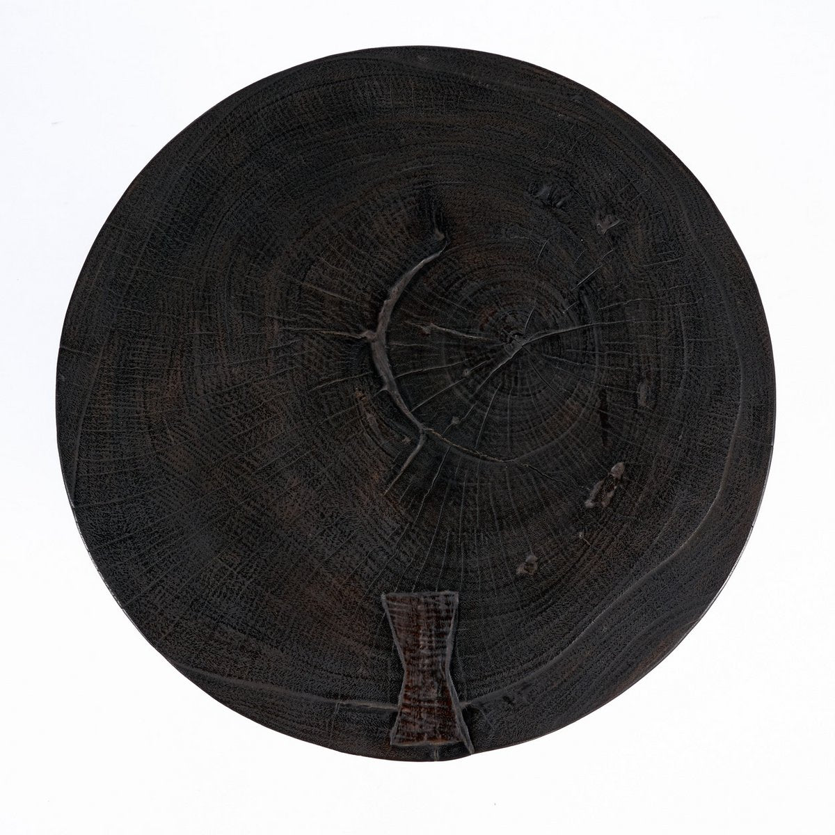 Table d’appoint en bois massif Hourglass – Noyer Foncé | Bazar Bizar