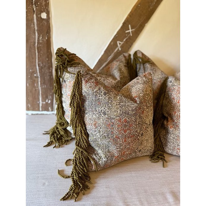 Coussin décoratif fait main Molly 60x60