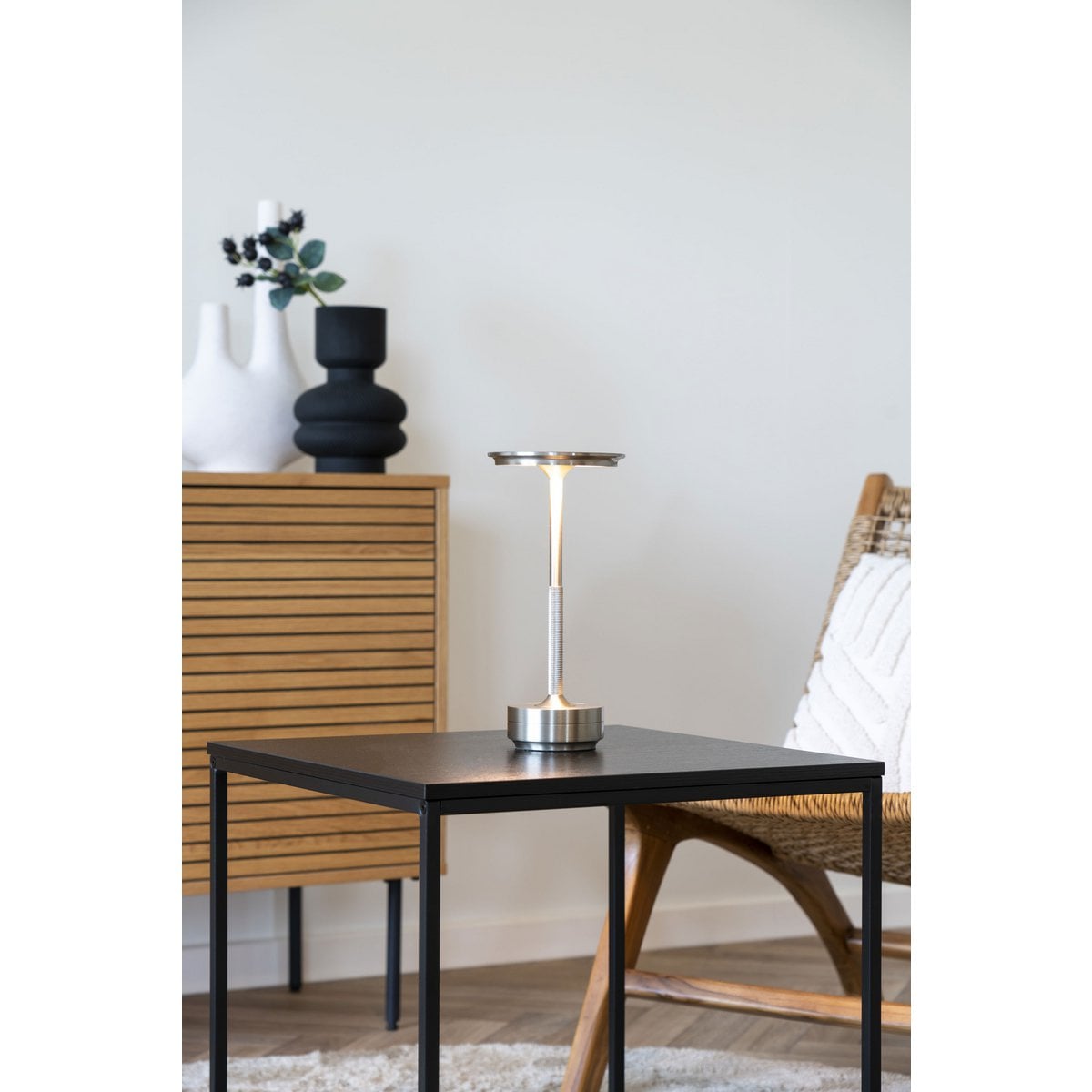 Lampe de Table LED Lyneham - Aluminium Argenté, 13x13x28,5 cm