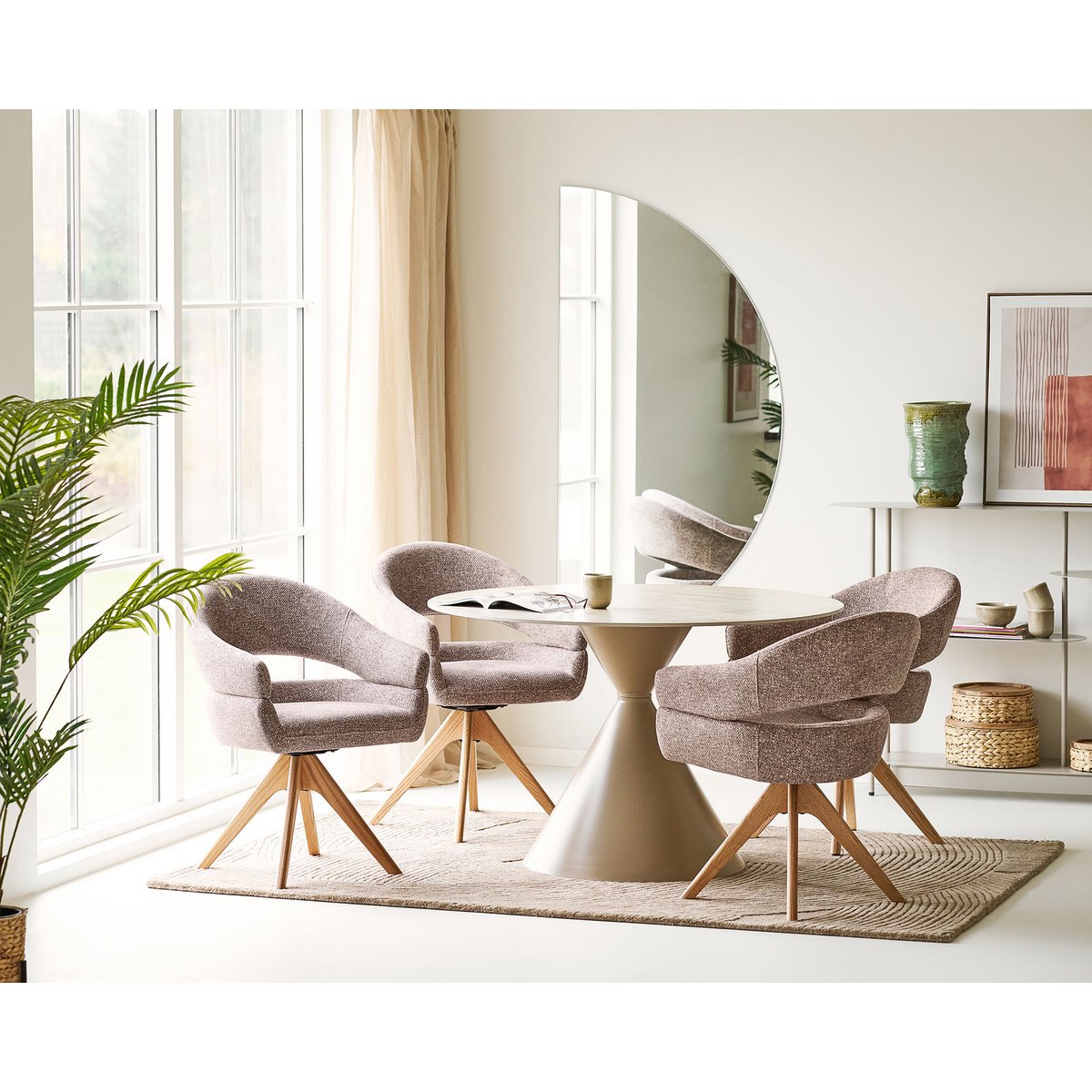 Chaise de Salle à Manger Dover - Tissu Marron & Pieds Chêne Naturel Pivotants