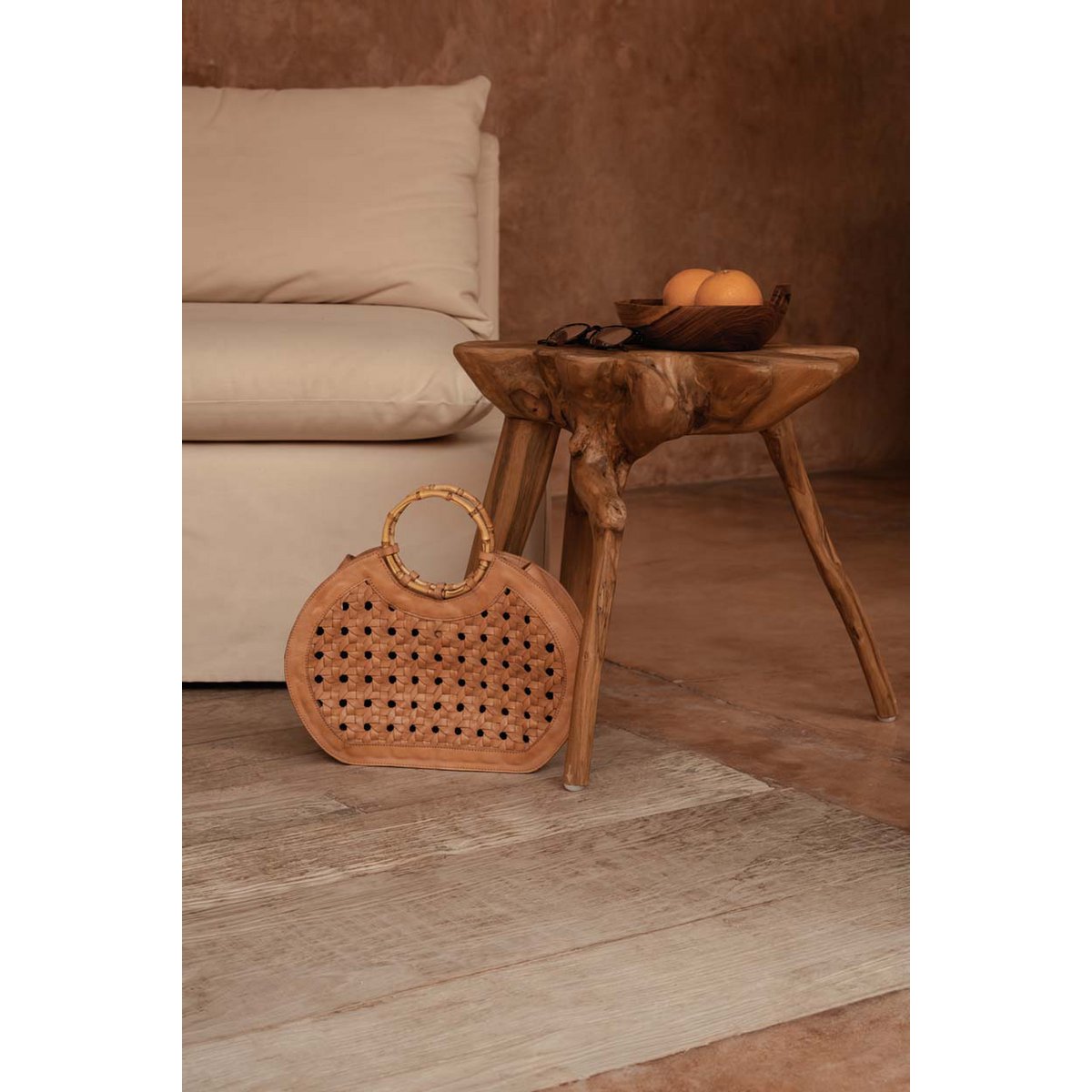 Table d’appoint en racine de teck Rooty – Naturel | Bazar Bizar