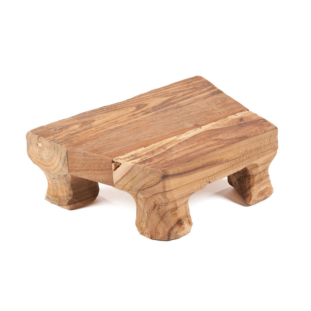 Plateau en teck massif Yummy Tray – Naturel – Pieds Surelevés | Bazar Bizar