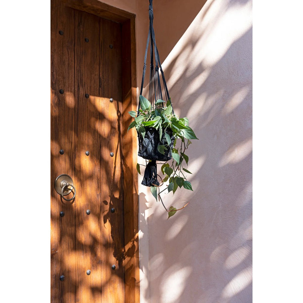 Support pour plantes en macramé coton – Noir – L | Bazar Bizar