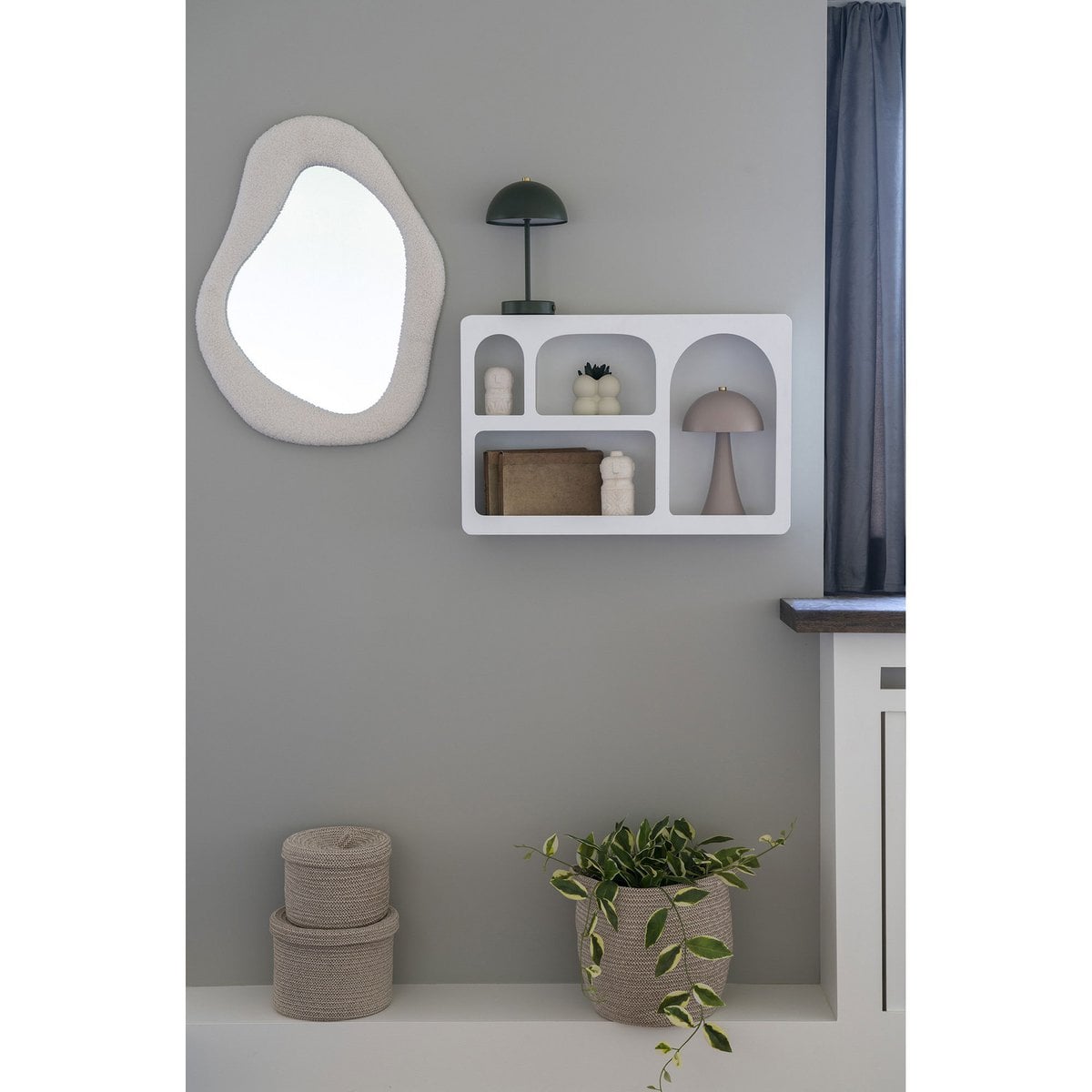 Étagère murale Bryne – Blanc, bois peint, 40 x 13 x 60 cm