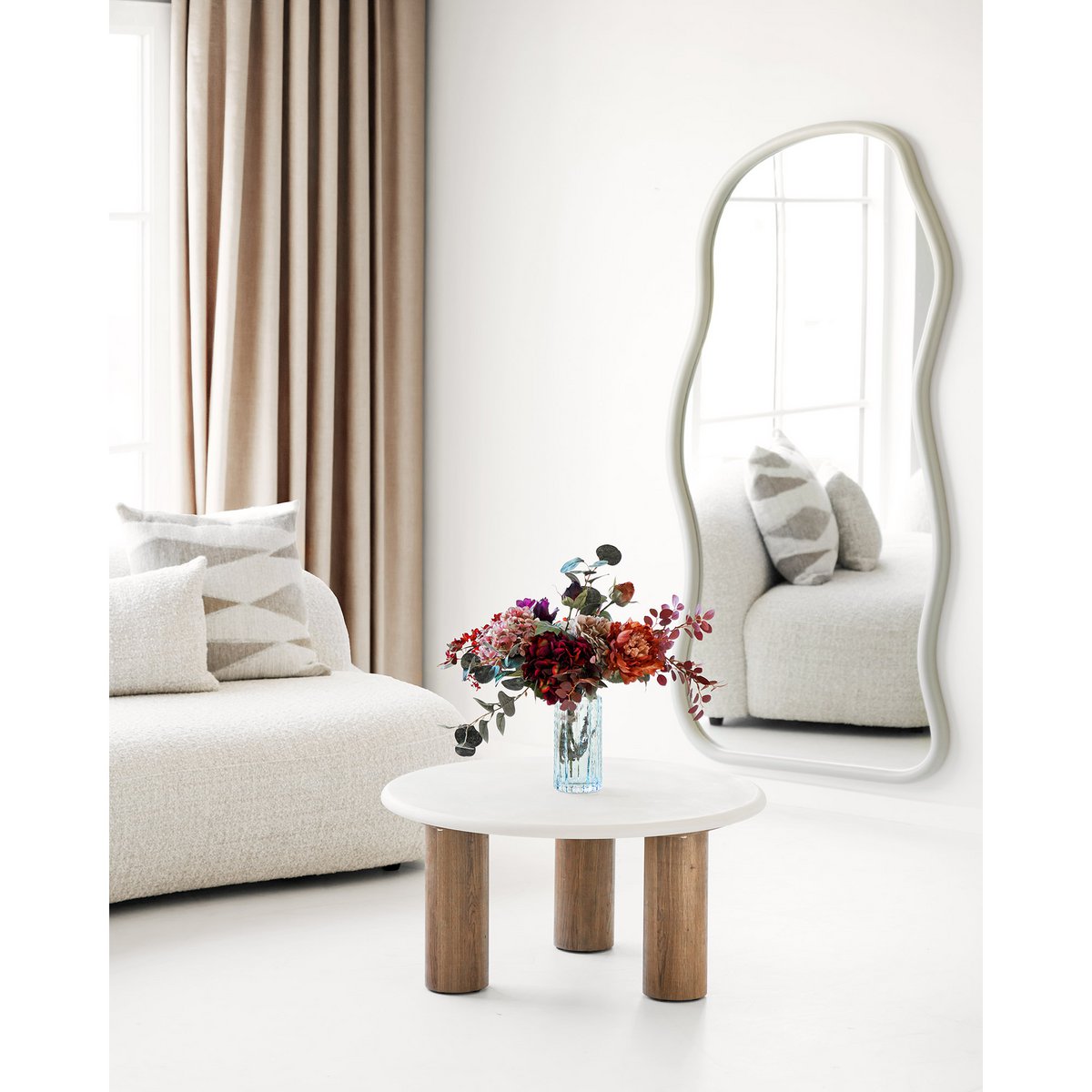 Table basse Fondi aspect ciment sable et marron – Ø 80 × 40 cm