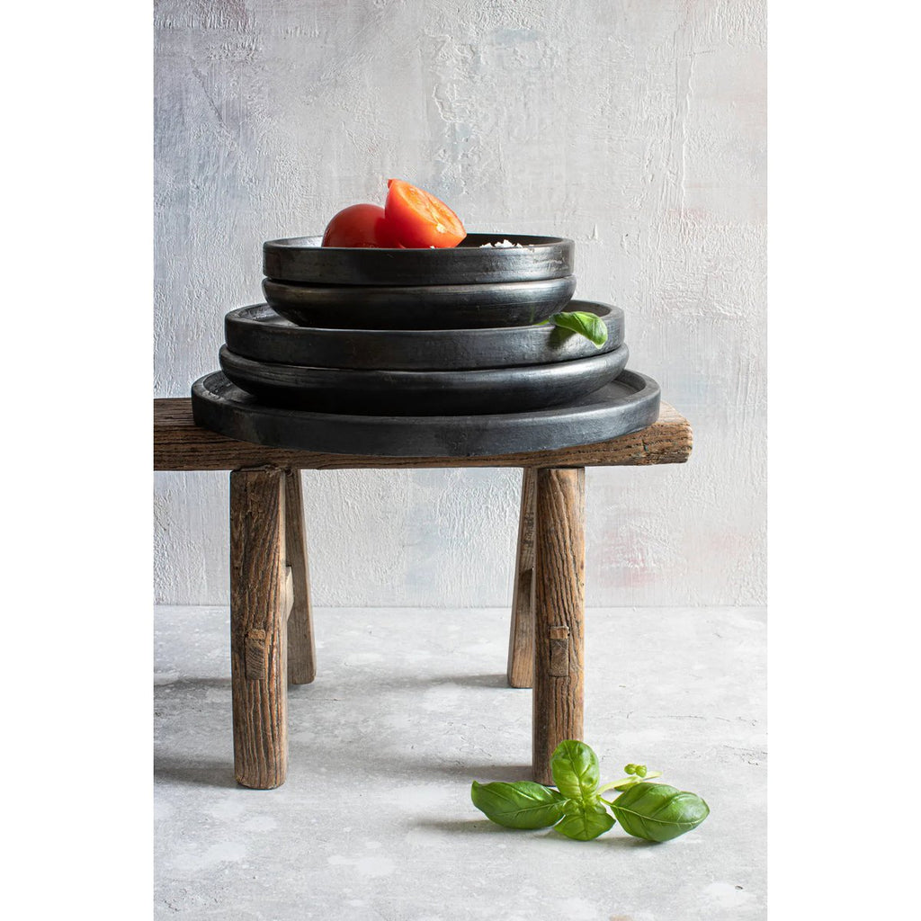 Assiette en terre cuite brûlée Burned Classic – Noir – M | Bazar Bizar