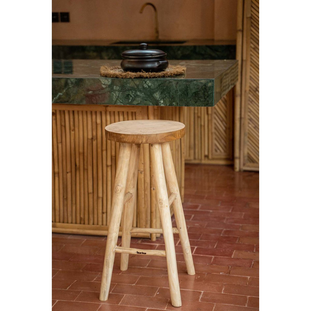 Tabouret de bar en bois de teck Kedut – Naturel – 75cm | Bazar Bizar