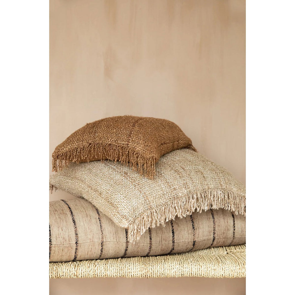 Housse de coussin en coton Oh My Gee – Beige – 60×60cm | Bazar Bizar