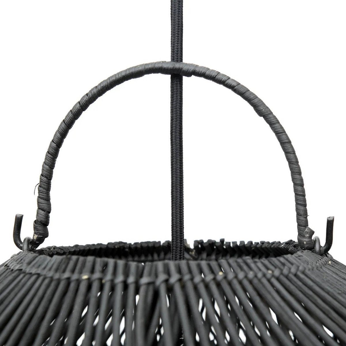 Suspension en rotin The Cloud – Noir – M | Bazar Bizar