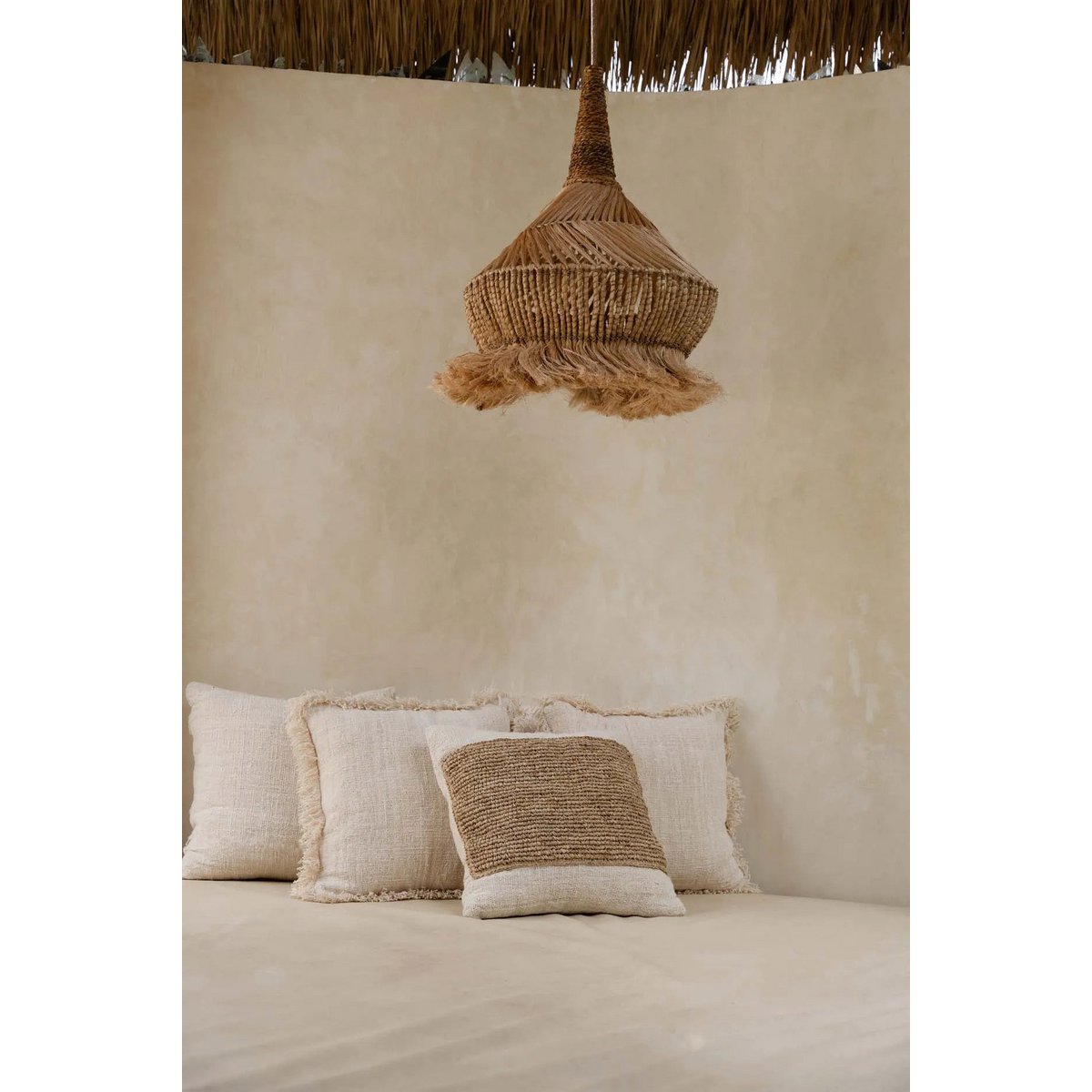 Suspension en herbe abaca Hippie Tipi – Naturel – L | Bazar Bizar