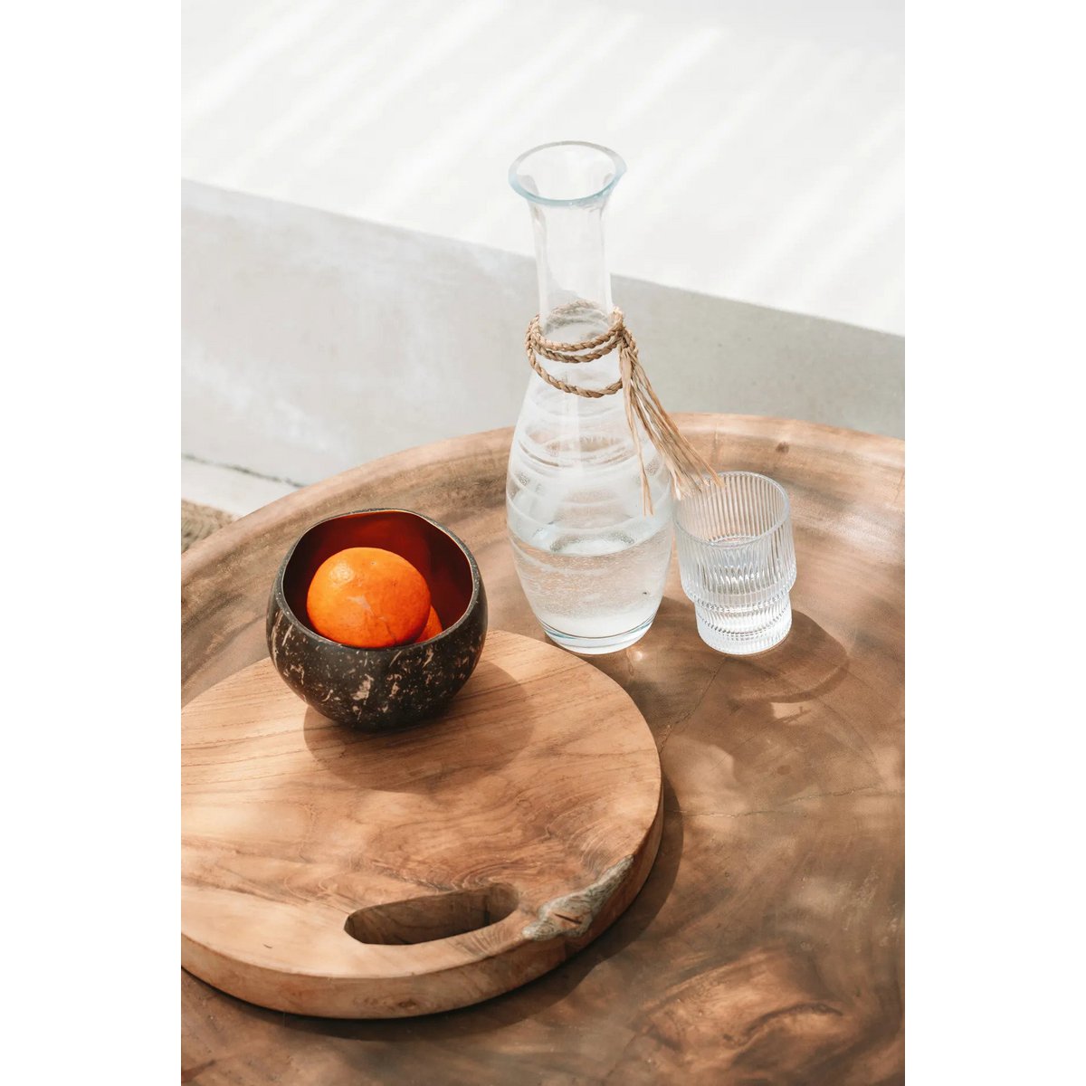 Plateau à bord naturel en teck massif – Naturel – M | Bazar Bizar