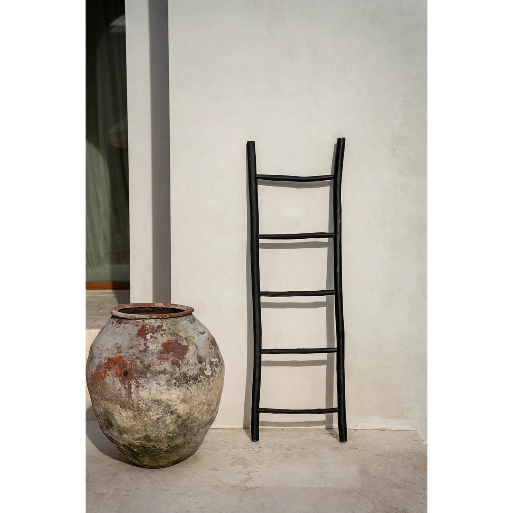 Échelle décorative en teck Tulum – Noir – 165cm | Bazar Bizar