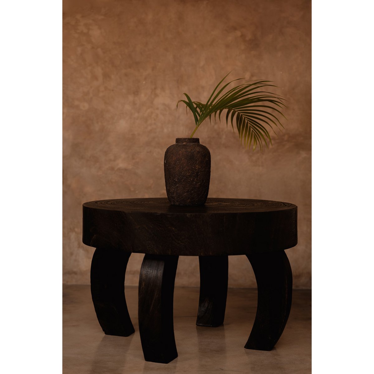 Table basse en bois de manguier Octo Chic – Noyer foncé | Bazar Bizar