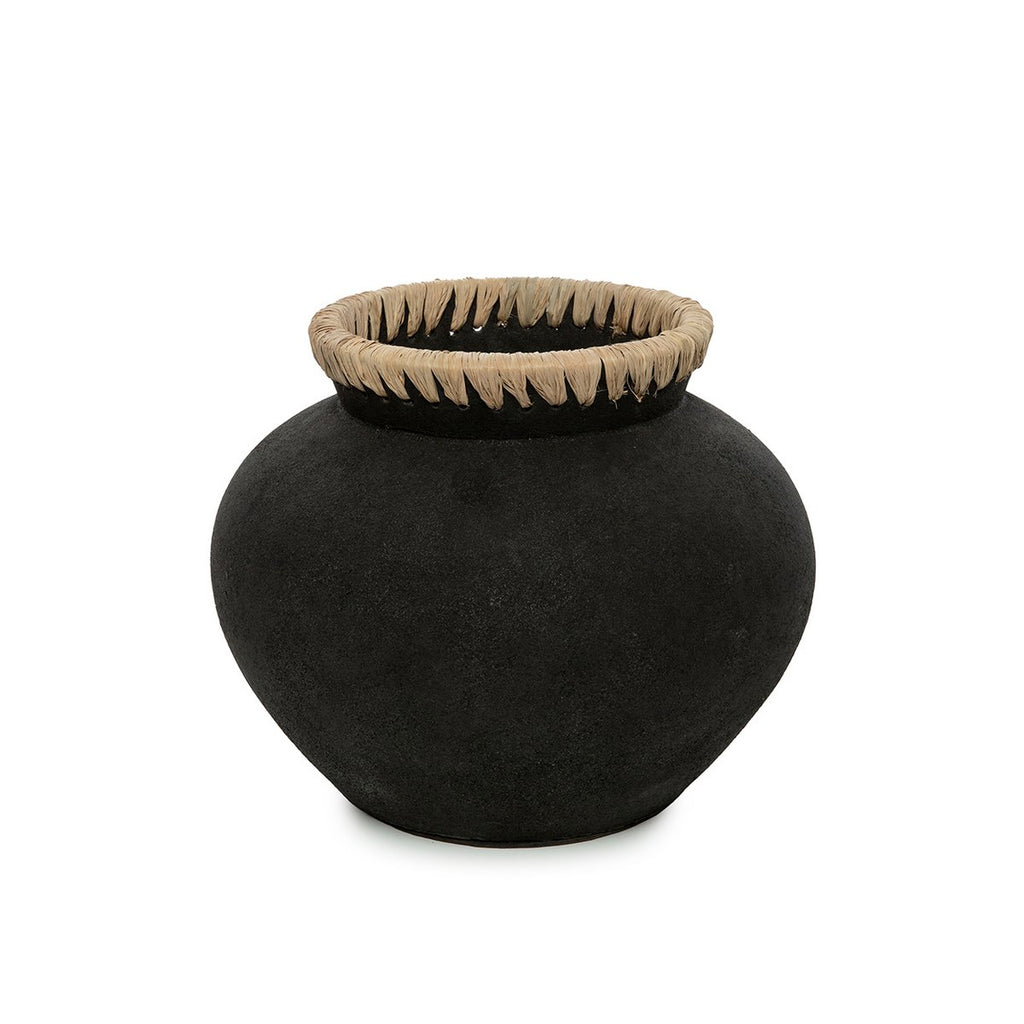 Vase en terre cuite et raphia Styly – Noir Naturel – M | Bazar Bizar