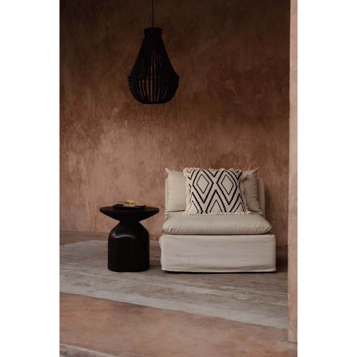 Lustre en perles de bois Teardrop – Noir – M | Bazar Bizar