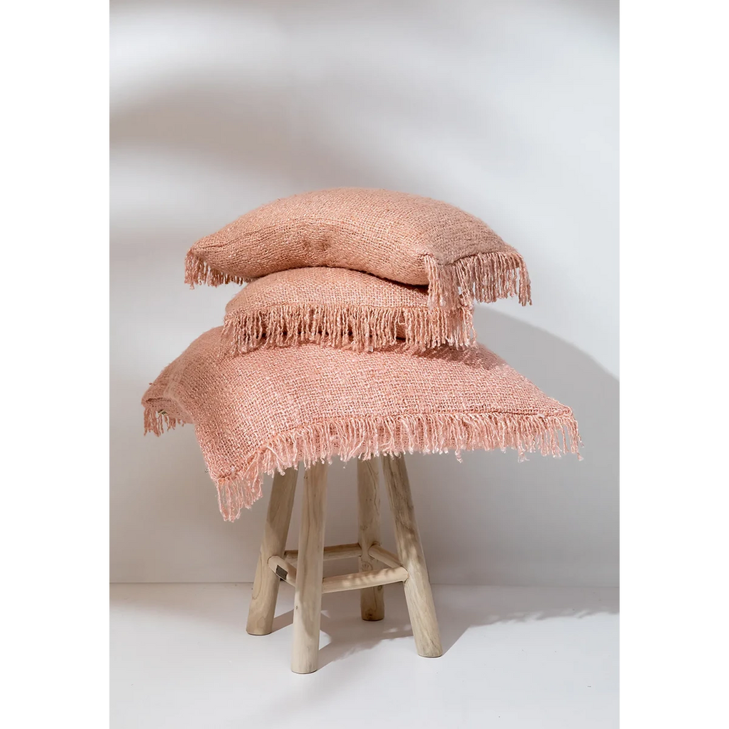 Housse de coussin en coton Oh My Gee – Rose Saumon – 30×50cm | Bazar Bizar