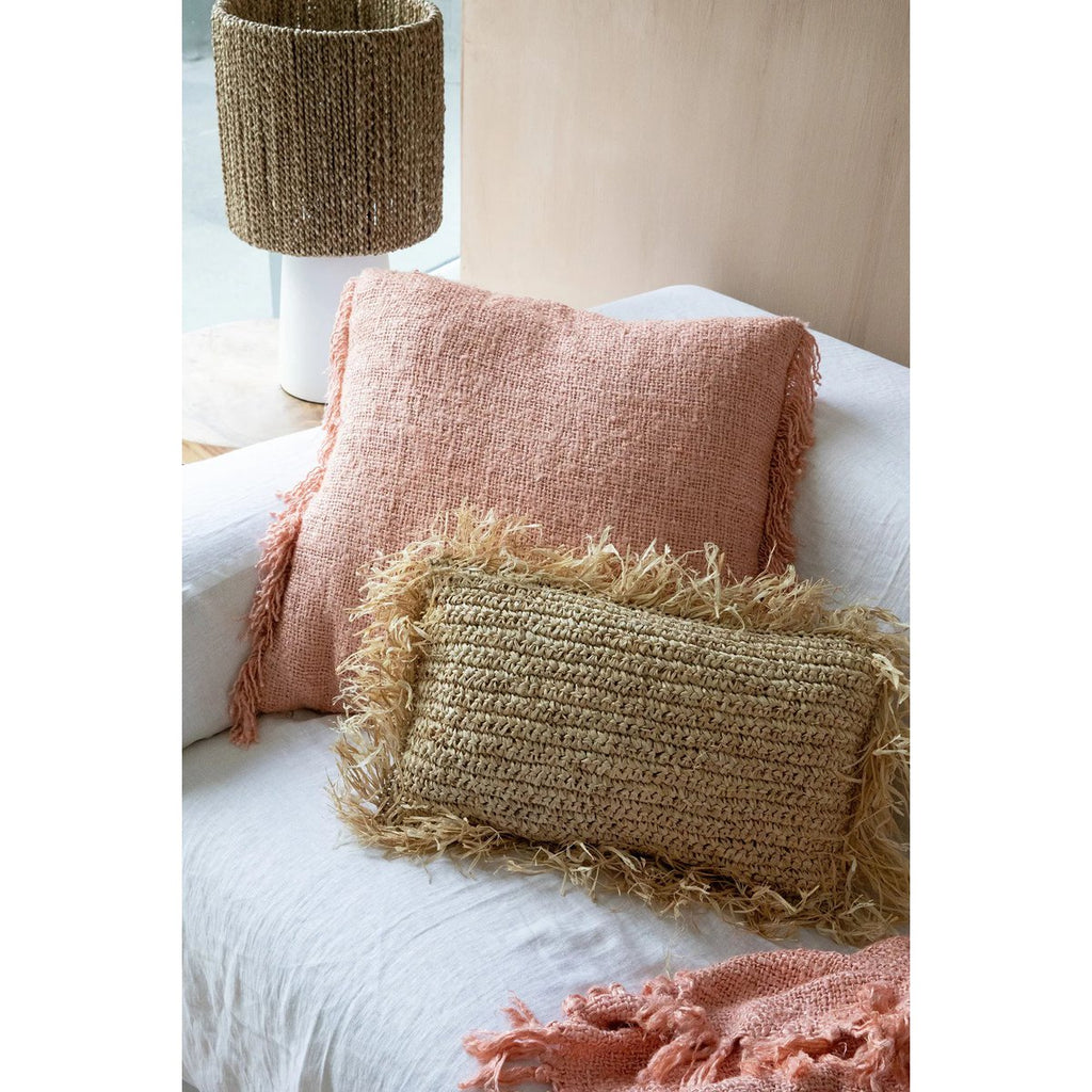 Housse de coussin en coton Oh My Gee – Rose Saumon – 60×60cm | Bazar Bizar